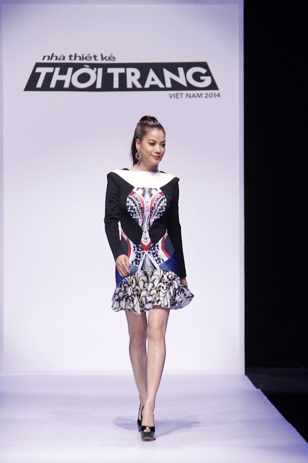 Trương Ngọc Ánh xinh đẹp, gợi cảm sau ly hôn - ảnh 4